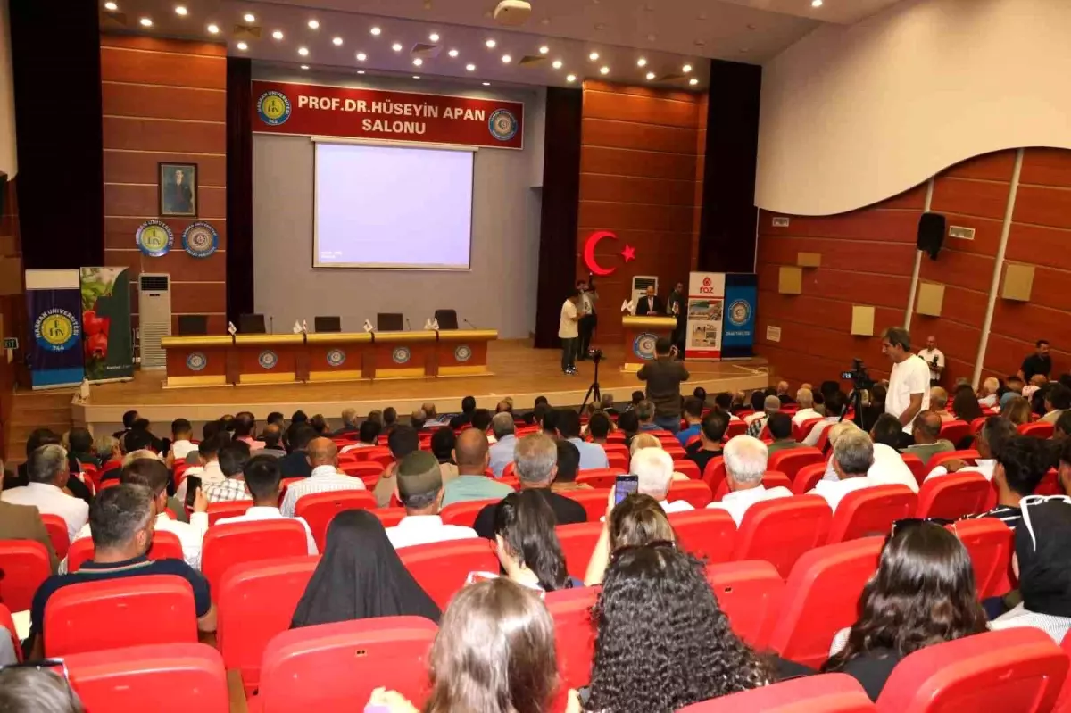 Şanlıurfa’da Nar Üreticileri Buluştu